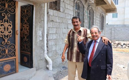 رئيس هيئة رعاية أسر الشهداء يزور المناضل اللواء صالح العلوي ويشيد بدوره في مسيرة التحرير
