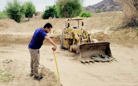 تواصل الأعمال في مشروع إنشاء مدرسة النقوب للتعليم الأساسي بتمويل الأشقاء في الإمارات.