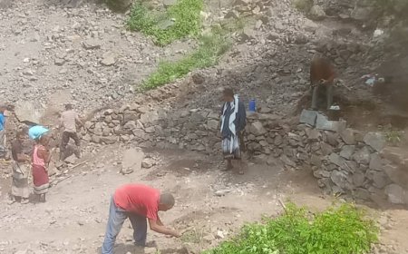 العميد مهدي يتفقد سير العمل داخل طريق "عفه _ عبر" غربي مديرتي جحاف والازارق