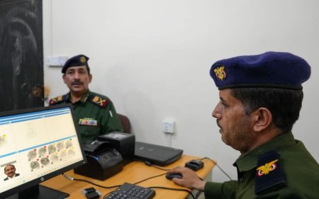وزير الداخلية يدشن العمل بالنظام الإلكتروني لإدارة الموارد البشرية لمنتسبي الوزارة