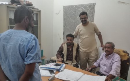 وكيل نيابة الأمن والبحث بلحج يتفقد أوضاع السجناء ويشيد بجهود مدير السجن المركزي في تحسين الإصلاحية