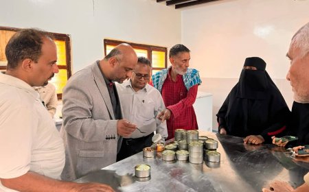 رؤساء هيئات المصائد السمكية يتفقدون مراكز الإنزال ومعامل تحضير الأسماك والملح في فقم ورأس عمران