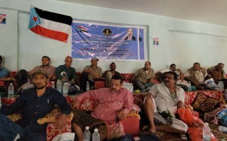 انتقالي مديرية الحصين ينظم محاضرة تثقيفية لنشر الوعي السياسي