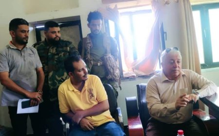 مدير أمن العاصمة عدن يشهد مراسيم التسليم والاستلام بين مدير أمن المنطقة الحرة الخلف والسلف