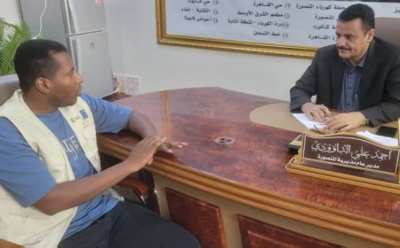 مدير خلال لقائه بممثل مؤسسة إنجاز للتنمية.. عام المنصورة يناقش تنفيذ مشروع الحماية الإجتماعية بالمديرية*