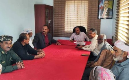 الضالع.. الحريري يلتقي بقيادات منطقة شكع لمناقشة احتياجات المنطقة
