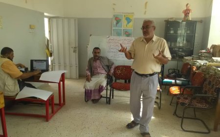 برعاية مؤسسة السالم التنموية.. مدير تربية مودية يدشن الدورة التدريبية الخاصة بالتعلم النشط للمعلمات المتطوعات بمدرسة كبران