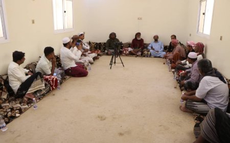 الشيخ بن حبريش يلتقي جمع من قيادات حركة «كفى»