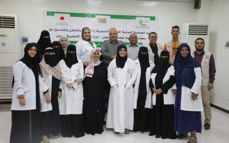 مكتب الصحة بعدن يدشن دورة تدريبية للقابلات المجتمع في مجال الرعاية المجتمعية