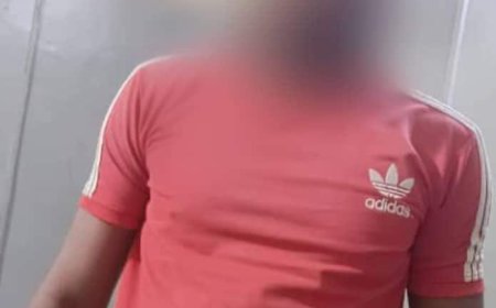شرطة المعلا تلقي القبض على متهم بقضايا سرقة فار من وجه العدالة.