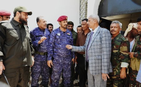 جولة ميدانية للمحافظ التركي ومدير أمن لحج إلى مركز شرطة النجدة الواقع في منطقة المحلّة.