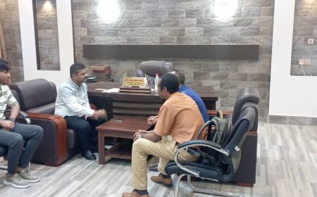 مدير عام الشيخ عثمان يشيد بالدور الفعال لمكتب إعلام المحافظة