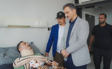 لملس يطمئن على صحة مدير عام مديرية الحبيلين الشيخ فضل القطيبي
