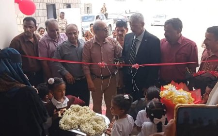 المحافظ "تركي" يفتتح مدرسة السلام للتعليم الأساسي والثانوي بمديرية تبن