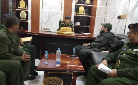 اللجنة الوزارية تشيد بالانضباط الوظيفي والجهود الأمنية المتميزة خلال زيارتها لمصلحة الأحوال المدنية بمحافظة لحج