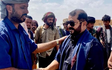 الشيخ بن حبريش يستقبل وفدًا من قبائل ثعين