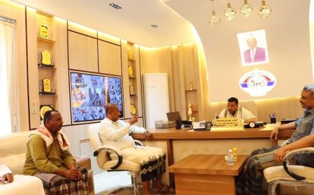 إتحاد كرة القدم بالمهرة يكرّم مدير شركة النفط محسن بلحاف لجهوده في دعم الرياضة المحلية