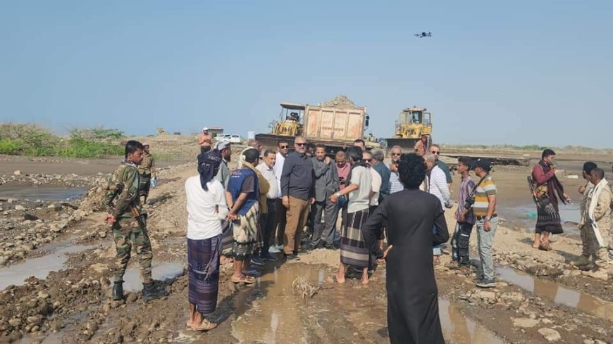 بتوجيهات رئيس الوزراء وإشراف وزير الأشغال.. تدشين العمل الطارئ لفتح طريق الجسر السطحي بوادي بناء في أبين