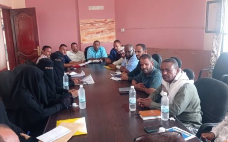 التوجيه التربوي بلحج يعقد اجتماعه الدوري الثاني للعام 2024م