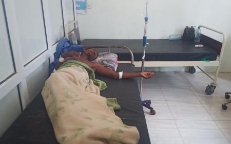 بعد عودة حالات الاسهالات الشديدة.. الشدادي وباجميل يناشدان وزير الصحة بسرعة توفير السوائل الوريدية للمرضى