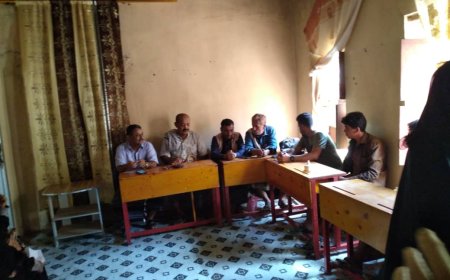 مستشار محافظ أبين ورئيس مركز الخليج العربي يزوران مؤسسة سفراء الخير بخنفر 