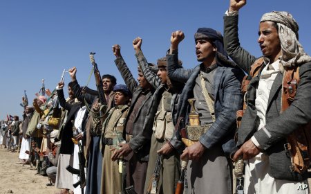 تقرير يكشف.. "الكيانات المالية السرية للحوثيين" بين الإثراء الغير مشروع للقيادات وتعزيز موارد الجماعة لإطالة الحرب    