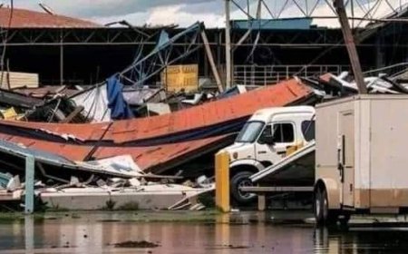 صور من أضرار اعـصار ميلتون الذي ضرب ولاية فلوريدا الأمريكية فجر  الخميس