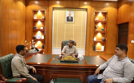 محافظ حضرموت يبحث تفعيل النشاط الرياضي بمديريات الوادي والتحضيرات لنهائي كأس حضرموت