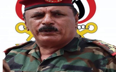 قائد اللواء الثاني مشاه بحري ينفي توقيع وثيقة قبلية باسمه ويستغرب من الزج باسمه في صراعات سياسية وقبلية