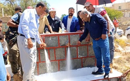 الضالع.. مدير عام مديرية الحصين يفتتح مشروع مياه في منطقة مرات 