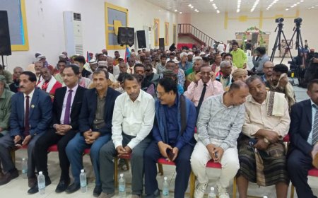 برعاية كريمة من اللواء عيدروس الزبيدي   ابين تحتفل بالذكرى (61) لثورة اكتوبر المجيدة 