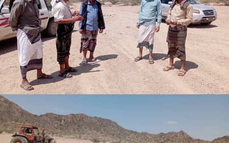 مدير عام الوضيع يتفقد العمل في إعادة تأهيل ملعب نادي شباب الوضيع 