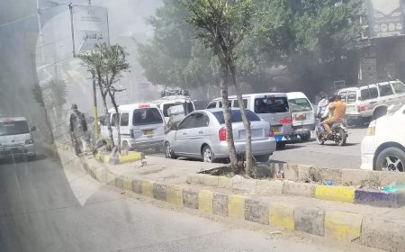 حريق يلتهم مطعم شعبي في مدينة تعز.