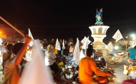 متظاهرون في غيل باوزير يطالبون حلف قبائل حضرموت إتخاذ المزيد من الخطوات التصعيدية