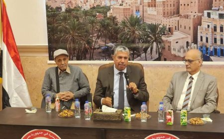 السفير بحاح يفتتح مقر الجالية اليمنية في القاهرة