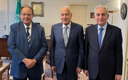 لقاء مجموعة السلام العربي مع معالي الامين العام لجامعة الدول العربية