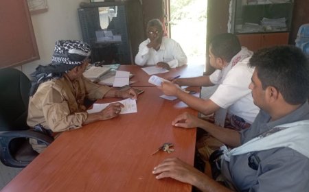 فريق هندسي من المؤسسة العامة  للمياه أبين يقوم بنزل ميداني إلى مؤسسة المياه المحلية بأحور