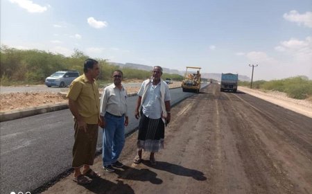 مدير عام مديرية القطن يتفقد سير أعمال سفلتة الخط المزدوج العقاد العنين