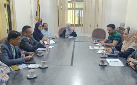 رئيس الوحدة التنفيذية للنازحين يناقش مع نائبة منسقة الشؤون الإنسانية تعزيز التعاون والتكامل لإيجاد الحلول الدائمة لملف النزوح