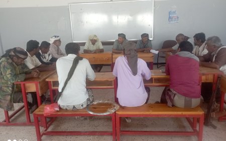 مدير عام أحور يجتمع برؤساء الجمعيات الزراعية مستخدمي مياه الري بالمديرية