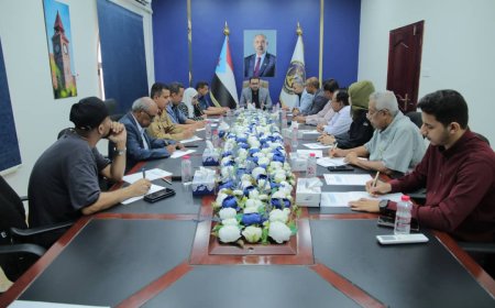 عدن.. الهيئة الوطنية للإعلام الجنوبي تعقد اجتماعها الدوري برئاسة العولقي