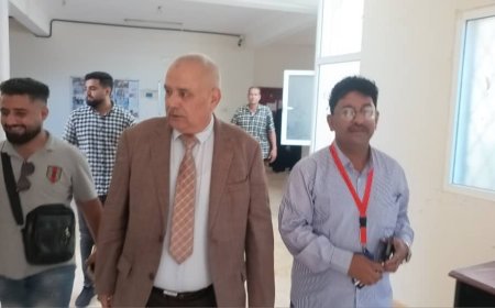 مدير عام مكتب الصحة يتفقد المرافق الصحية بعدن