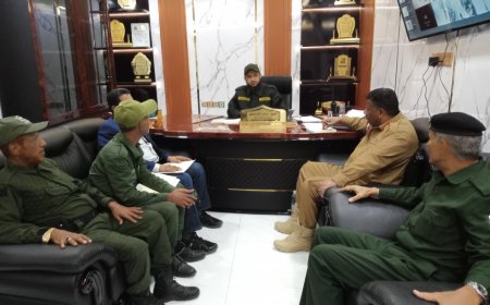 العميد ناصر الشوحطي يلتقي قائد الشرطة العسكرية في لحج 