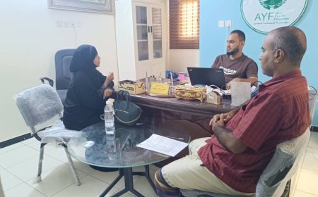 رئيسة اللجنة الوطنية تلتقي بالمدير التنفيذي لمؤسسة شباب أبين