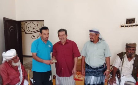 المدير العام لمديرية لودر يتفقد فريق شباب عريب المشارك في تجمع سيئون