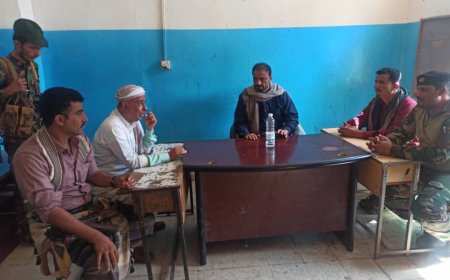 القائم باعمال مدير امن محافظة أبين ومدير عام زنجبار يتفقدان إدارة أمن المديرية 