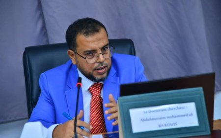 المعلم يهنئ بارويس لنيله شهادة الدكتوراه بامتياز من الأكاديمية العليا في المملكة المغربية.