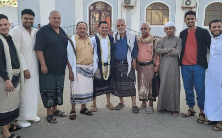 السلطة المحلية مديرية لودر تبارك لمدير مالية لودر عقد القران لنجله حسن 