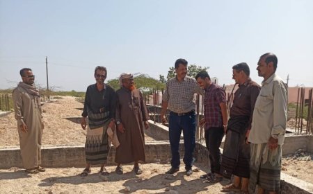 برعاية محافظ محافظة شبوة.. تسليم موقع مدرسة عين بامعبد للمقاول المنفذ للمشروع