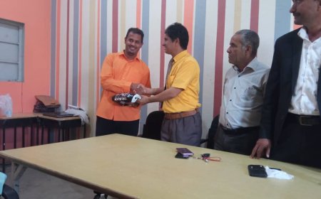 عمادة كلية اللغات والترجمة جامعة أبين تسلم ريع الطبق الخيري لجمعية الصم والبكم بزنجبار